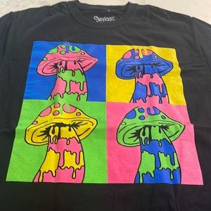 Spencer’s magic mushroom tee size medium